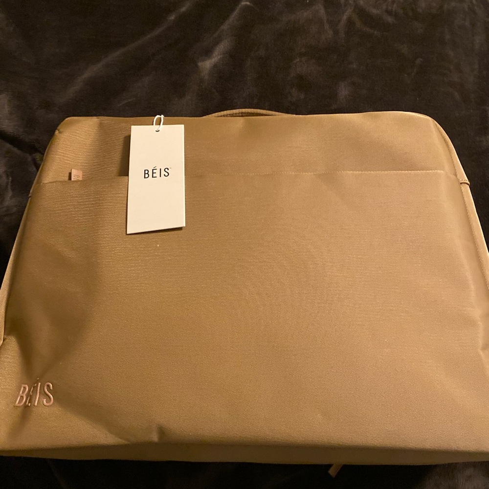 BEIS The Ultimate Travel Duffle